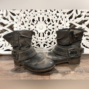 Madeline ankle Booties with slouchy ankle, Women’s size 7.5